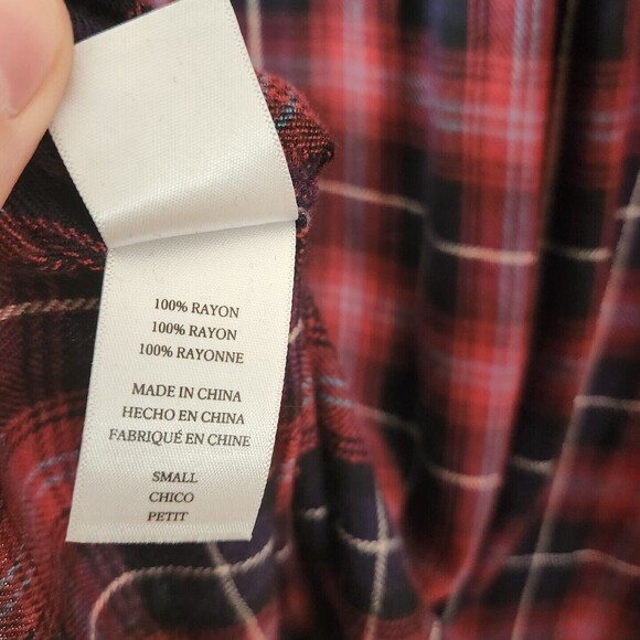 Rails Hunter Flannel Red and Navy Blue Plaid Soft Button Down Shirt Size Small - Picture 6 of 7